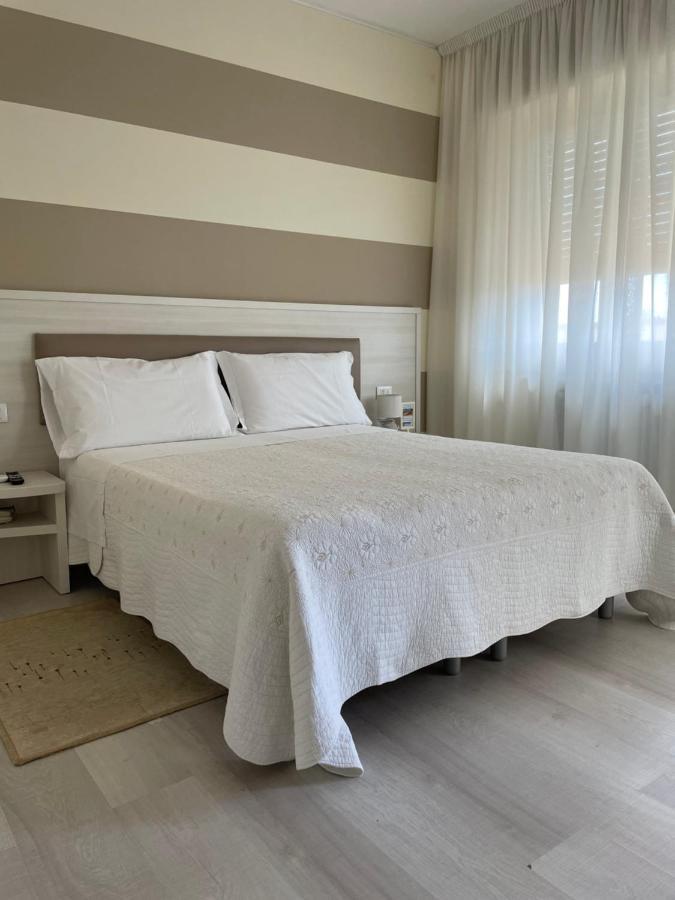 Locanda Kon Tiki Alassio Buitenkant foto