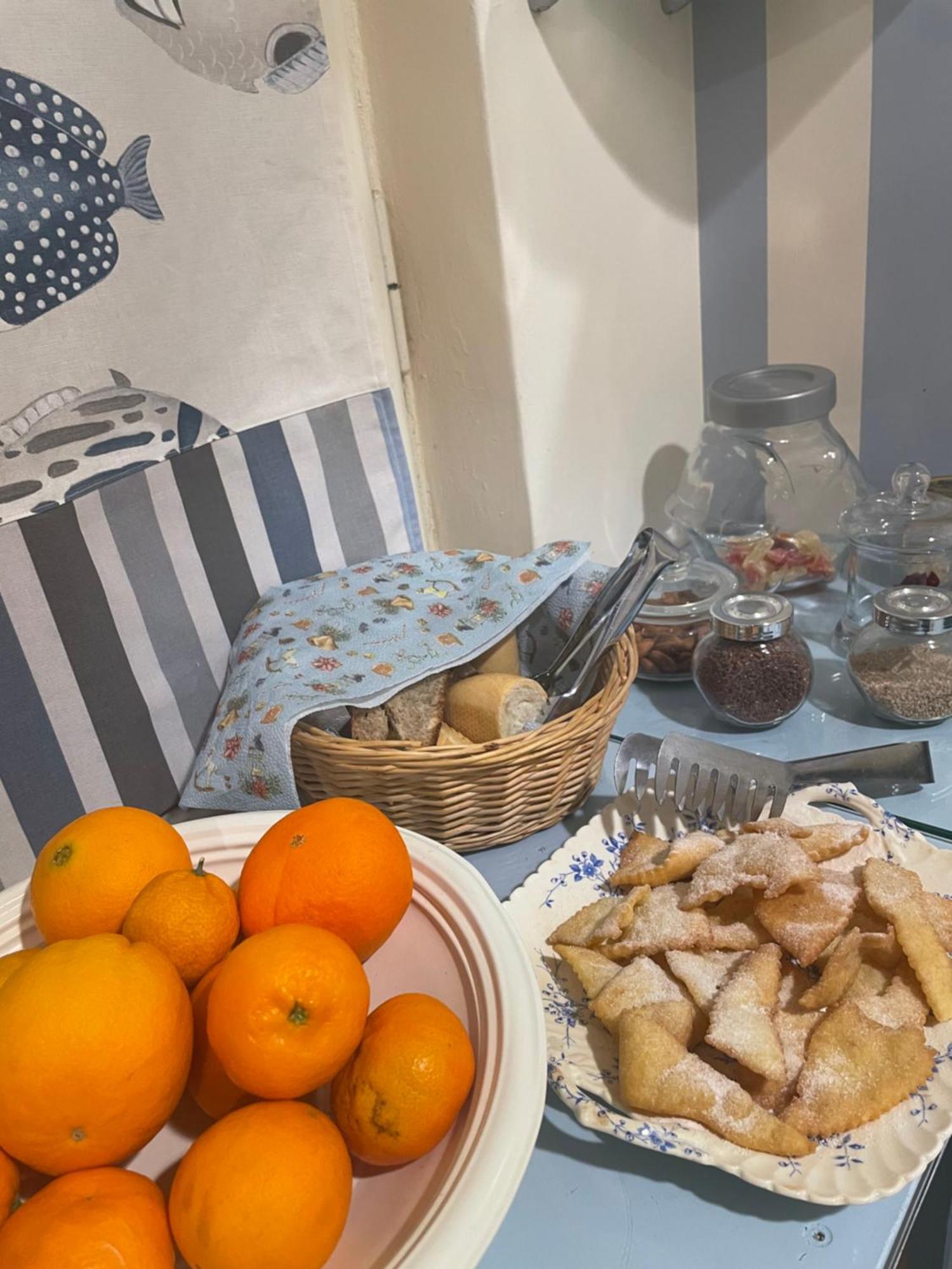 Locanda Kon Tiki Alassio Buitenkant foto